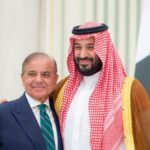 जब पाकिस्तान अमेरिका-ईरान वार्ता में मध्यस्थता करने पर जोर दे रहा है तो शरीफ ने सऊदी क्राउन प्रिंस को जानकारी दी