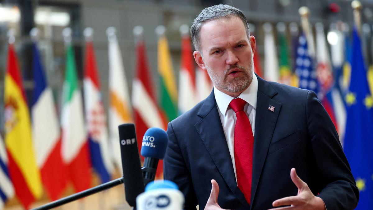 ट्रम्प प्रशासन ने अमेरिकी सुप्रीम कोर्ट द्वारा हटाए गए टैरिफ को उलटने की कोशिश के लिए एक नई प्रक्रिया शुरू की