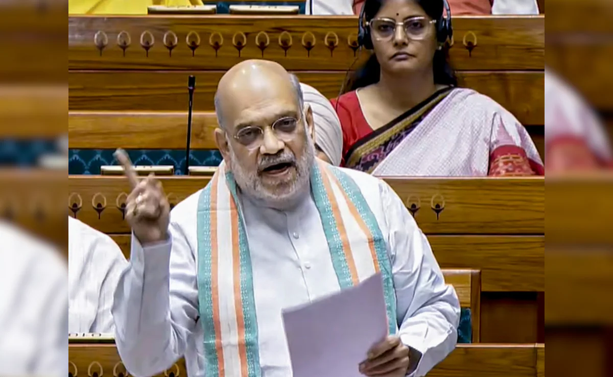 नक्सली धमकी पर अमित शाह ने मनमोहन सिंह का हवाला दिया, इंदिरा गांधी को जिम्मेदार ठहराया