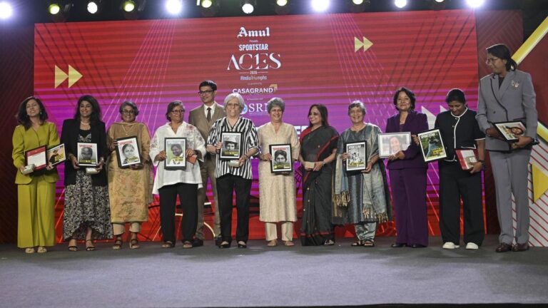 पूर्व भारतीय कप्तानों को महिला क्रिकेट को आकार देने में उनकी भूमिका के लिए पहचाना गया