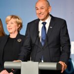 प्रारंभिक नतीजों से पता चलता है कि स्लोवेनिया के उदारवादी और लोकलुभावन आमने-सामने हैं