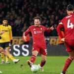 प्रीमियर लीग: सालाह ने स्कोर किया लेकिन लिवरपूल अंतिम स्थान पर मौजूद वॉल्व्स से 2-1 से हार गया