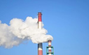 भारत ने जलवायु संबंधी महत्वाकांक्षा बढ़ाई: 2035 तक 47% उत्सर्जन में कटौती, 60% स्वच्छ ऊर्जा