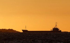 मध्य पूर्व युद्ध व्यवधान से प्रभावित निर्यातकों को 497 करोड़ रुपये की राहत