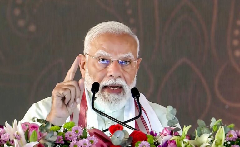 "महिला दिवस पर राष्ट्रपति का अपमान": पीएम मोदी का तृणमूल पर तीखा हमला