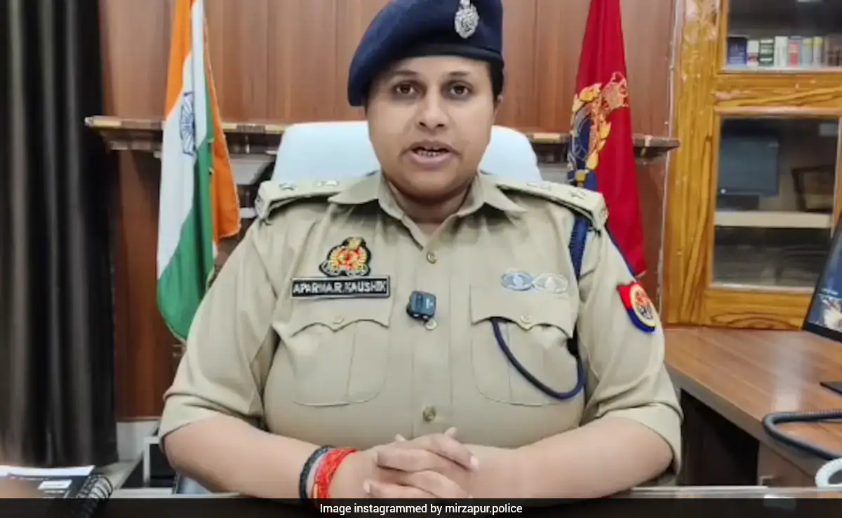 मिर्ज़ापुर पुलिस की गिरफ़्तारी का वीडियो शेयर करने पर आईपीएस अधिकारी को शर्मिंदगी का सामना करना पड़ा