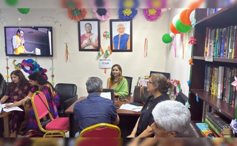 यूएई में इंडियन फोरम ने फंसे हुए भारतीयों के लिए 24x7 नियंत्रण कक्ष स्थापित किया