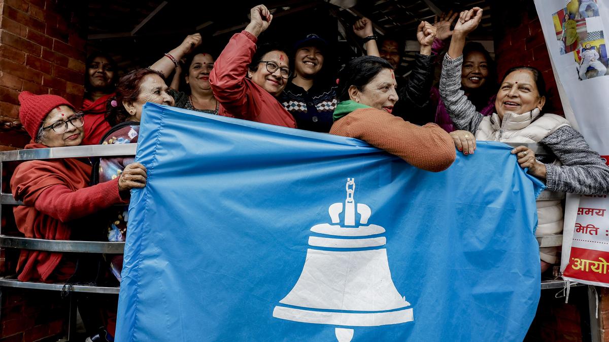 राष्ट्रीय स्वतंत्र पार्टी – घंटी बजती है