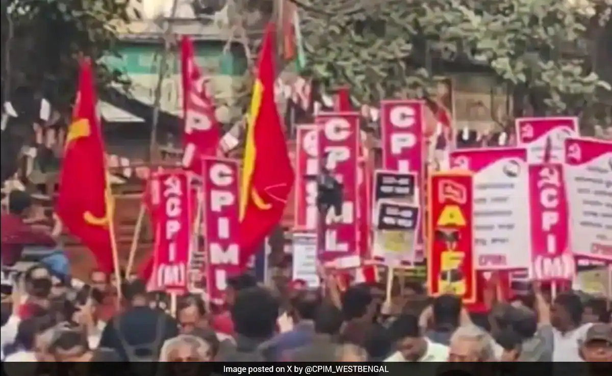 विश्लेषण: बंगाल में वामपंथी राजनीतिक मानचित्र से कैसे गायब हो गए?
