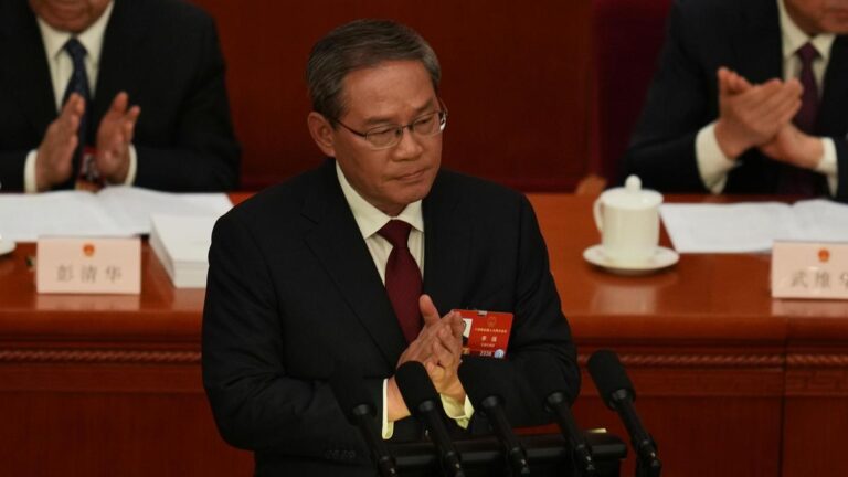 वैश्विक, घरेलू अनिश्चितताओं के बीच चीन ने अपने आर्थिक विकास लक्ष्य को घटाकर 4.5-5% कर दिया है