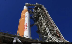 समझाया: कैसे आर्टेमिस, चंद्रयान कार्यक्रम चंद्रमा की कहानी को फिर से लिख रहे हैं