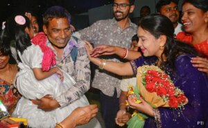 हवाई क्षेत्र को आंशिक रूप से फिर से खोलने के बाद 52,000 भारतीय मध्य पूर्व से लौट आए