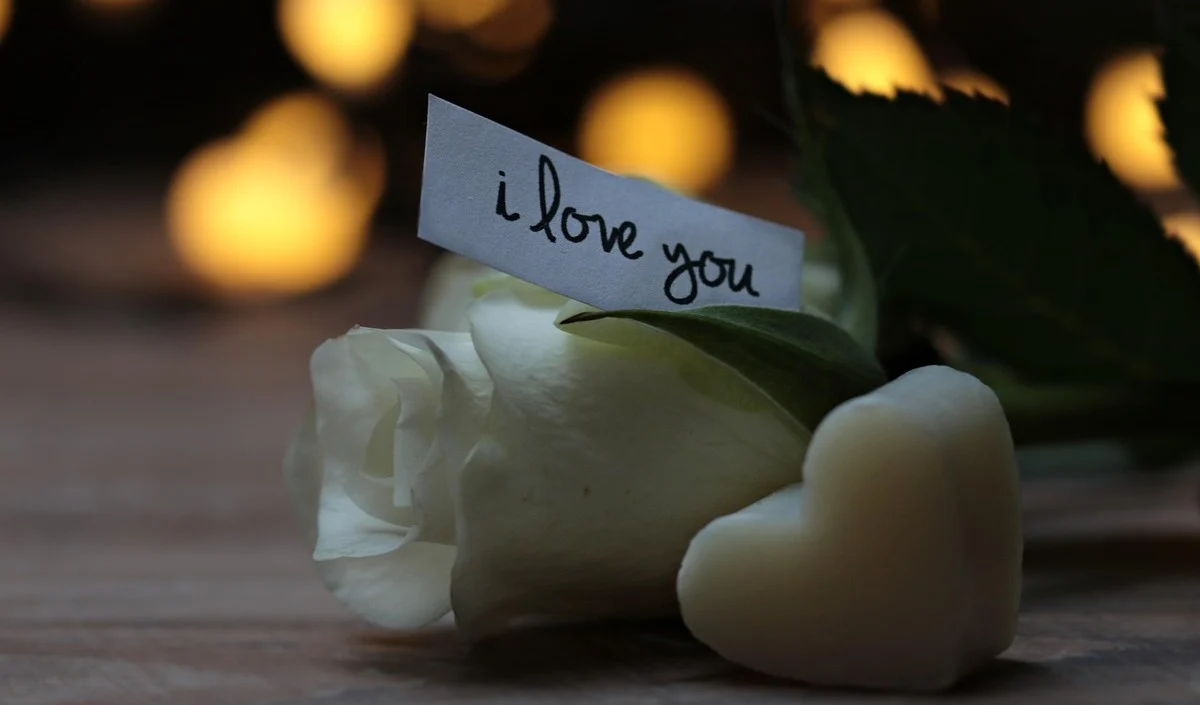 22 अप्रैल 2026 का प्रेम राशिफल | आज का लव राशिफल 22 अप्रैल 2026 | प्रेमियों के लिए कैसा रहेगा आज का दिन?