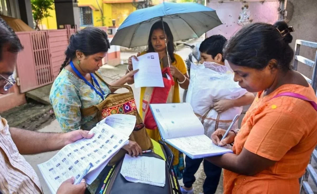 7.36 करोड़ हटाए गए, 5 करोड़ सुनवाई नोटिस: एसआईआर का दूसरा चरण संपन्न हुआ