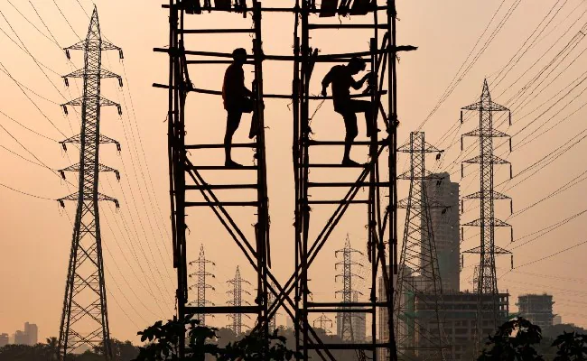 मध्य पूर्व में युद्ध के तेल के झटकों के बीच भारत के बिजली क्षेत्र का लक्ष्य आत्मनिर्भरता था