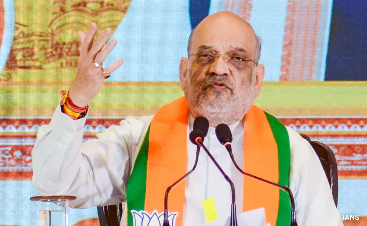 अमित शाह बंगाल में हैंन जनता, न ममता’कांग्रेस में नौकरी