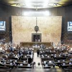 अमेरिका में भारतीय छात्रों का नामांकन लगभग 7% घटा: केंद्र ने राज्यसभा को बताया