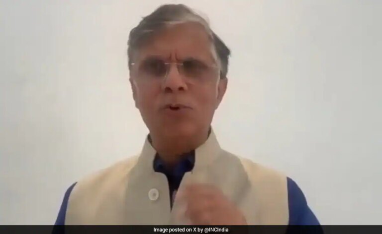 'असम चुनाव प्रक्रिया को प्रभावित करने वाली टिप्पणियाँ': पवन खेड़ा के खिलाफ FIR