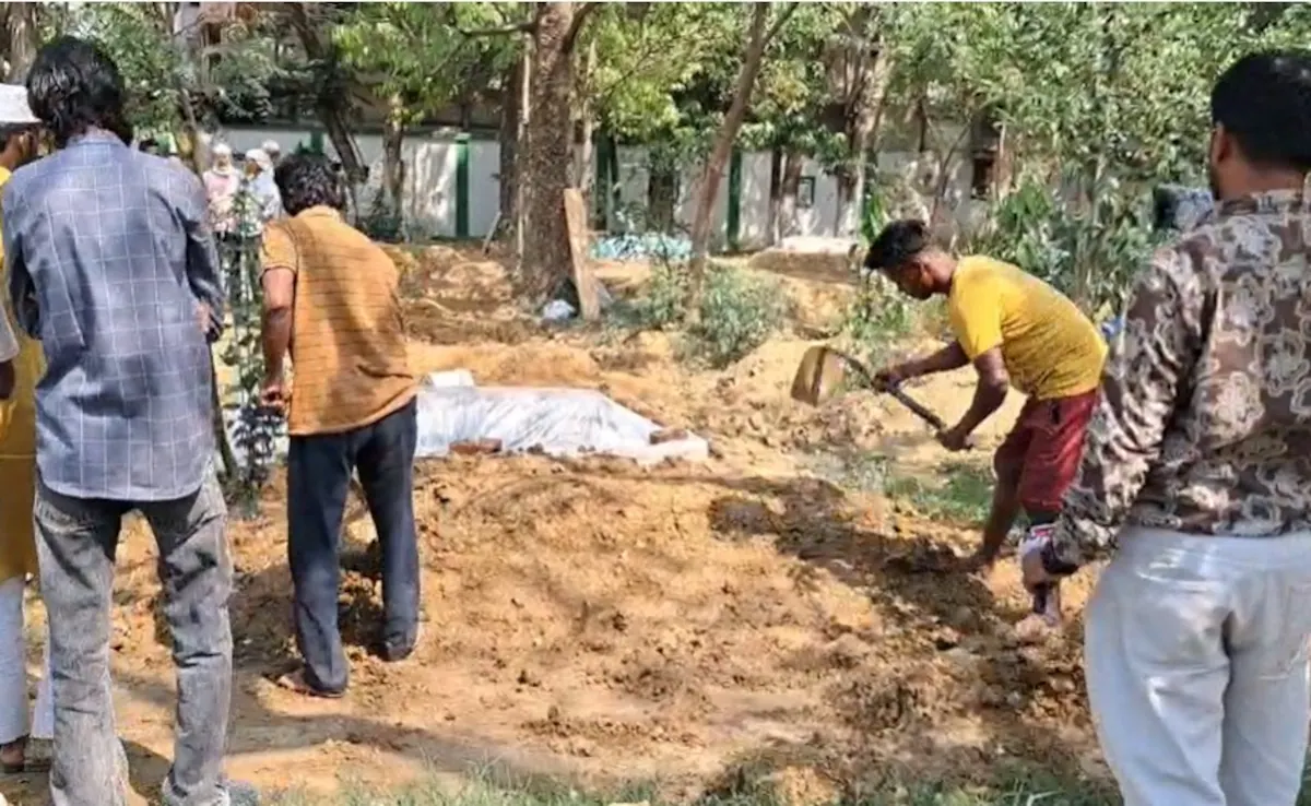 किशोरी, प्रेमी ने की मां की हत्या वह अपने मृत पिता की नौकरी 45 लाख रुपये में चाहता था