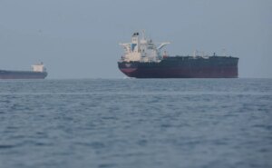 केंद्र का कहना है कि ईरान द्वारा जब्त किए गए विमान के चालक दल में से एक भारतीय नाविक सुरक्षित है