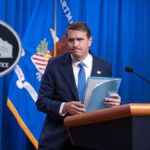 कौन हैं ट्रम्प के पूर्व वकील टॉड ब्लैंच, जो कार्यवाहक अटॉर्नी जनरल के लिए राष्ट्रपति की पसंद हैं