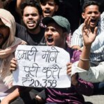 क्यूआर कोड और व्हाट्सएप ग्रुप: कैसे रातों-रात नोएडा विरोध प्रदर्शन की योजना बनाई गई