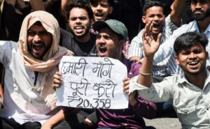 क्यूआर कोड और व्हाट्सएप ग्रुप: कैसे रातों-रात नोएडा विरोध प्रदर्शन की योजना बनाई गई