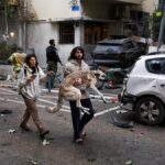 ट्रंप की धमकियों के बाद ईरान ने अमेरिका और इजराइल पर 'कुचलने' वाले हमले की कसम खाई है