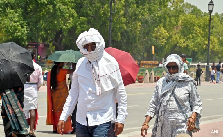 दिल्ली में साल का सबसे गर्म दिन, रिकॉर्ड 42.8 डिग्री तापमान, येलो अलर्ट जारी