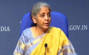 निर्मला सीतारमण ने एआई मॉडल से जुड़े जोखिमों का आकलन करने के लिए बैंकों से मुलाकात की