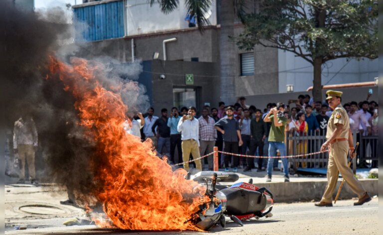 नोएडा कर्मचारियों के विरोध के बीच यूपी में 21% वेतन बढ़ोतरी, 20,000 रुपये का स्पष्टीकरण