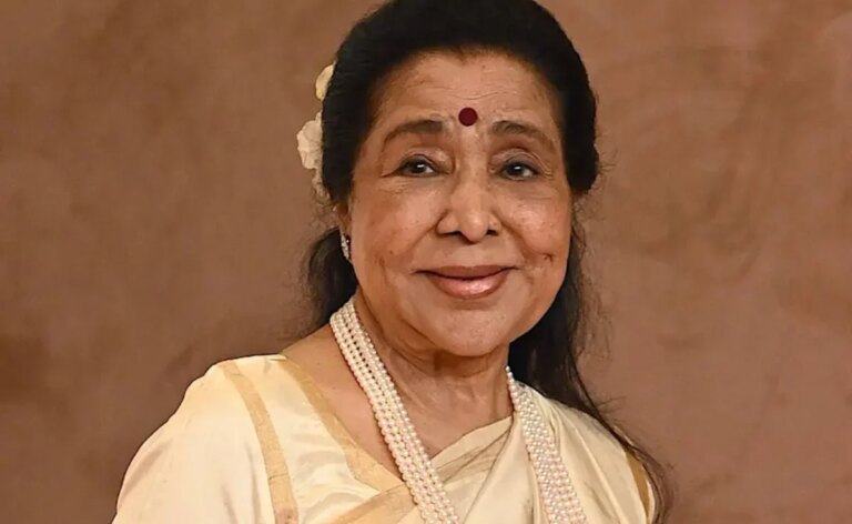 ब्लॉग | आशा भोंसले चली गईं, लेकिन उनके 'बैड गर्ल' गाने लाइव बजाए जाते हैं