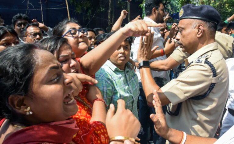 मालदा घटना के बाद बंगाल चुनाव में फॉर्म 6 रो, मतदाता सूची पुनरीक्षण का बोलबाला है