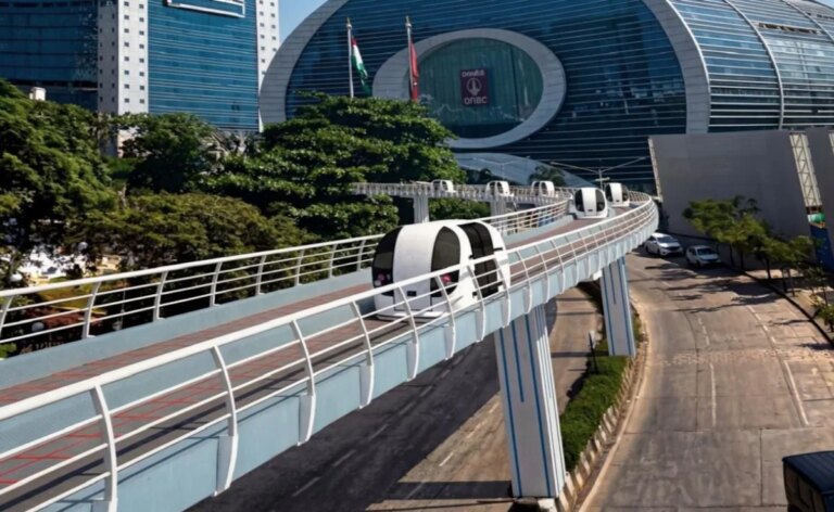 मुंबई ने भारत की पहली AI-संचालित पॉड टैक्सी की नींव रखी