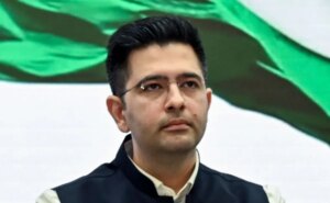 राघव चड्ढा बीजेपी के लिए अरविंद केजरीवाल के लिए झटका हैं. 6 और सांसद भी बदलेंगे