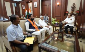 लाइव अपडेट - नीतीश कुमार ने मुख्यमंत्री पद से दिया इस्तीफा, कल लेंगे शपथ