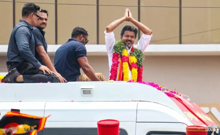 विजय के प्रवेश से तमिलनाडु में अल्पसंख्यक वोट-बंटवारे पर बहस छिड़ गई