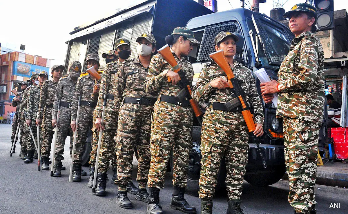 विधानसभा चुनाव से पहले बंगाल में रिकॉर्ड 2.4 लाख सीएपीएफ कर्मियों को तैनात किया गया था