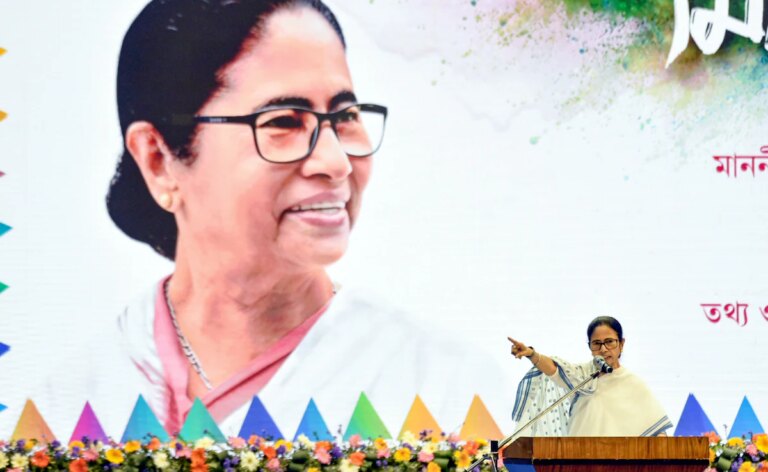 विश्लेषण | 15 वर्षों में मॉमनॉमिक्स ने क्या किया है और क्या नहीं किया है