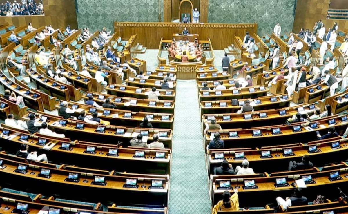 विस्तारित बजट सत्र, महिला कोटा, परिसीमन पर भाजपा बनाम कांग्रेस