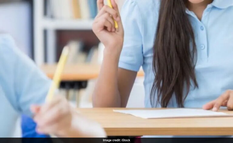 सीबीएसई 10वीं परिणाम 2026 जारी: पुनर्मूल्यांकन, सत्यापन प्रक्रिया चरण-दर-चरण समझाई गई
