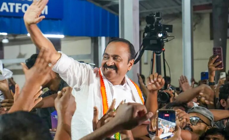 केरल के वी.डी. से 3 किमी की यात्रा। सतीसन की महान राजनीतिक यात्रा को दर्शाता है
