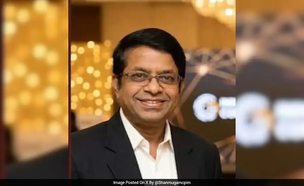 कौन हैं टीवीके की जीत की भविष्यवाणी करने वाले ज्योतिषी रिकी पंडित, जो अब विजय के गुरु हैं?