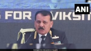 'चीन के लिए क्षमता निर्माण, पाकिस्तान के लिए दो मोर्चों पर चुनौती': नौसेना प्रमुख