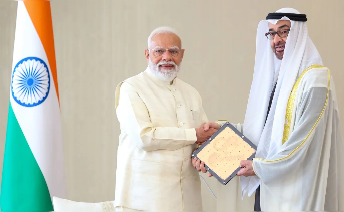 प्रधानमंत्री मोदी की अबू धाबी यात्रा के दौरान यूएई ने भारत में 5 अरब डॉलर के निवेश की घोषणा की