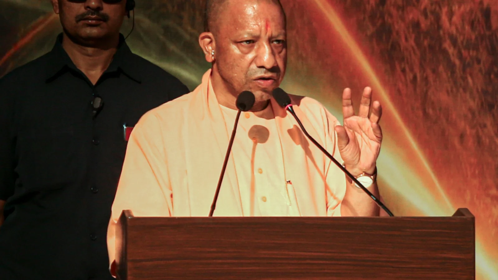 बकरीद पर सार्वजनिक स्थानों पर नहीं होगी जानवरों की कुर्बानी: योगी आदित्यनाथ