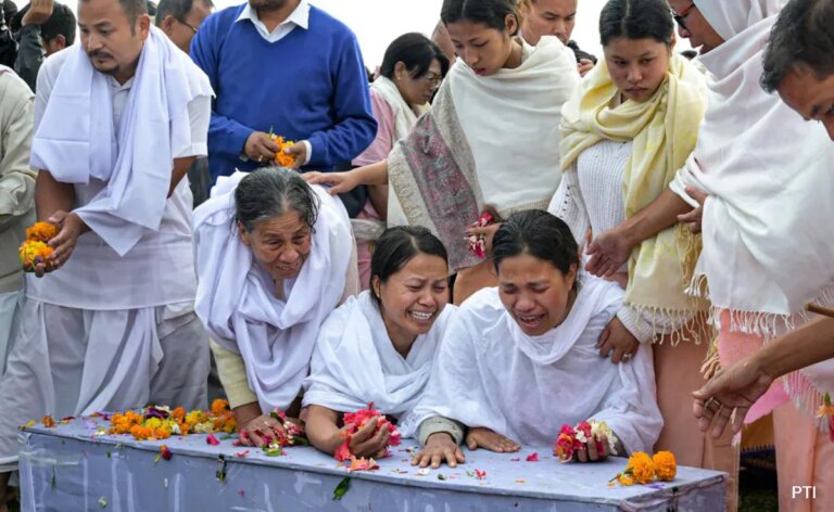 मणिपुर जातीय हिंसा के 3 साल बाद भी लापता लोगों के परिवार वालों को उनका इंतजार है