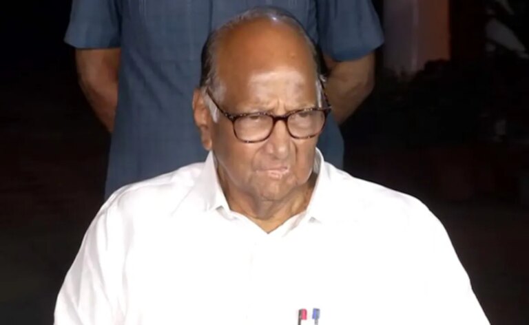 महाराष्ट्र विपक्ष ने प्रधानमंत्री की मितव्ययता की अपील पर सर्वदलीय बैठक बुलाने की मांग की है