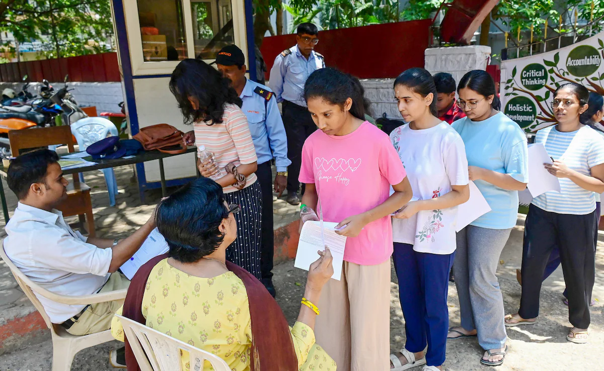 राजस्थान के सीकर में एक हॉस्टल मालिक ने NEET पेपर लीक को सुलझाने में कैसे मदद की?