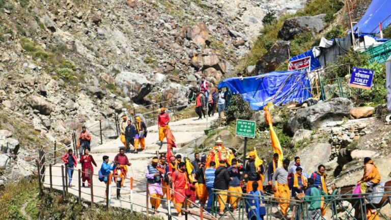 अमरनाथ यात्रा के लिए जम्मू और कश्मीर कैप्स बस, कैब, ऑटो किराये